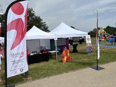 Animation prévention SMART Formations 53 à Laval pendant les Boucles de la Mayenne 2026